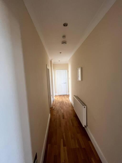 Fantastic 3 Bedroom Holiday Home Millport Buitenkant foto