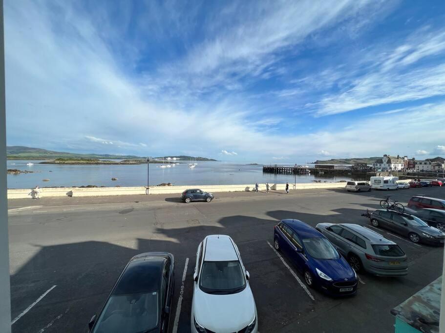 Fantastic 3 Bedroom Holiday Home Millport Buitenkant foto