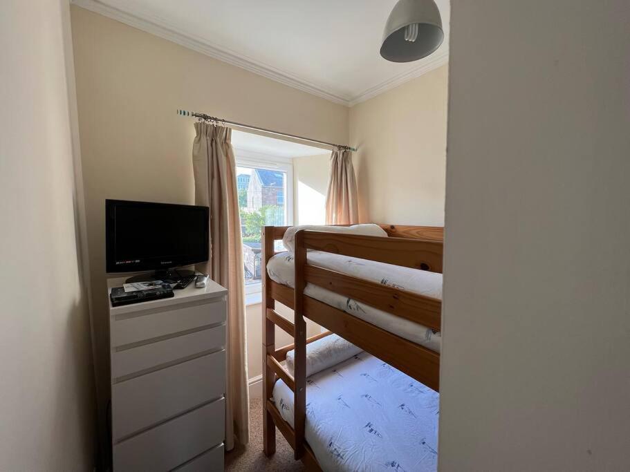 Fantastic 3 Bedroom Holiday Home Millport Buitenkant foto